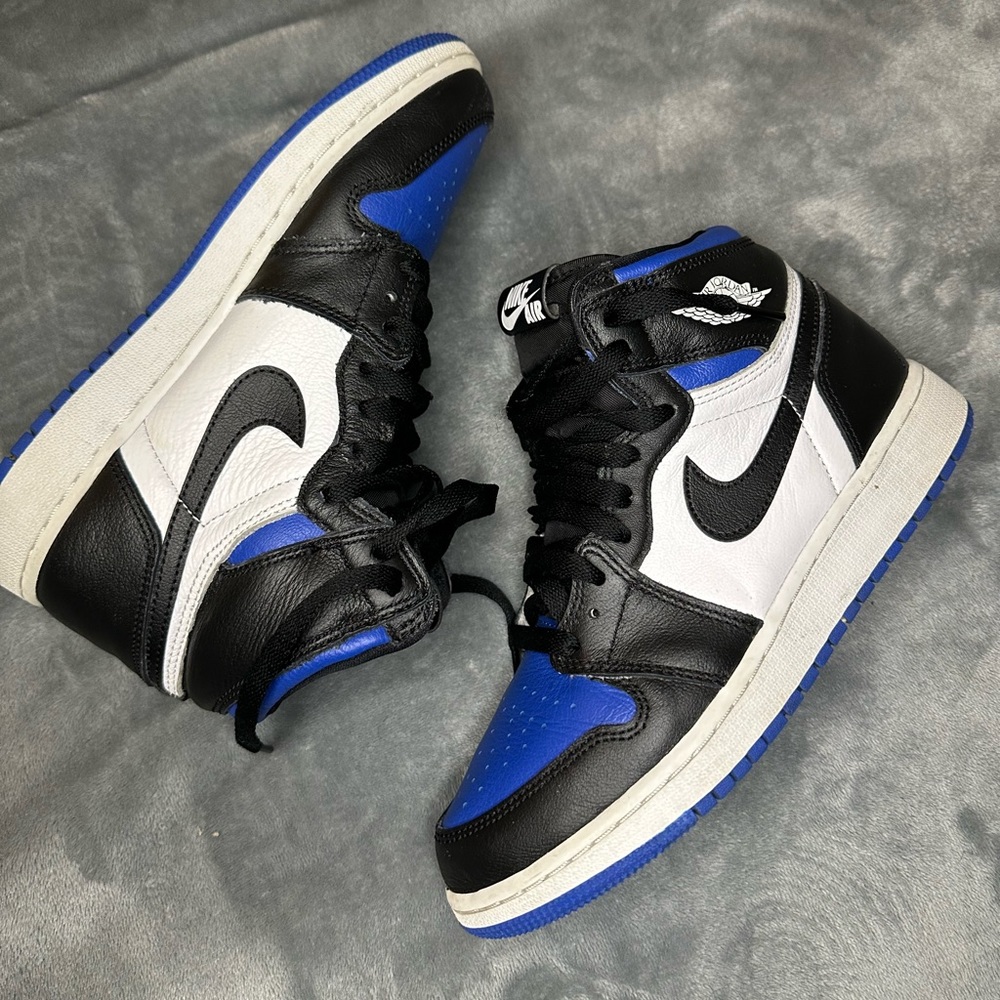 Jordan 1’s 5.5Y